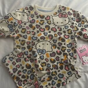 Hello Kitty Colorful Heart Print Kids Pajama Set